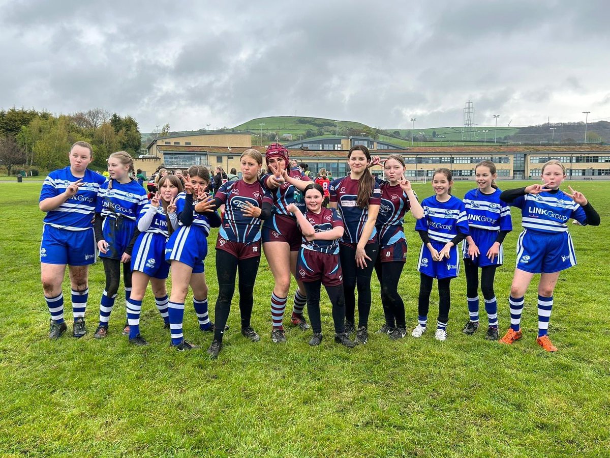 GuiseleyRangers's tweet photo. Introducing @GuiseleyRangers new 12s Girls team who teamed up with  @BBluedogs u12s in a tournament hosted by @siddalrl 
We are recruiting year 6 or 7 girls players to join our friendly team. @RugbyLeeds @LoisForsell @frangoldthorp1 @eviemcousins 
Contact us for more info 👍🏉 https://t.co/8QQ1vKbvSw