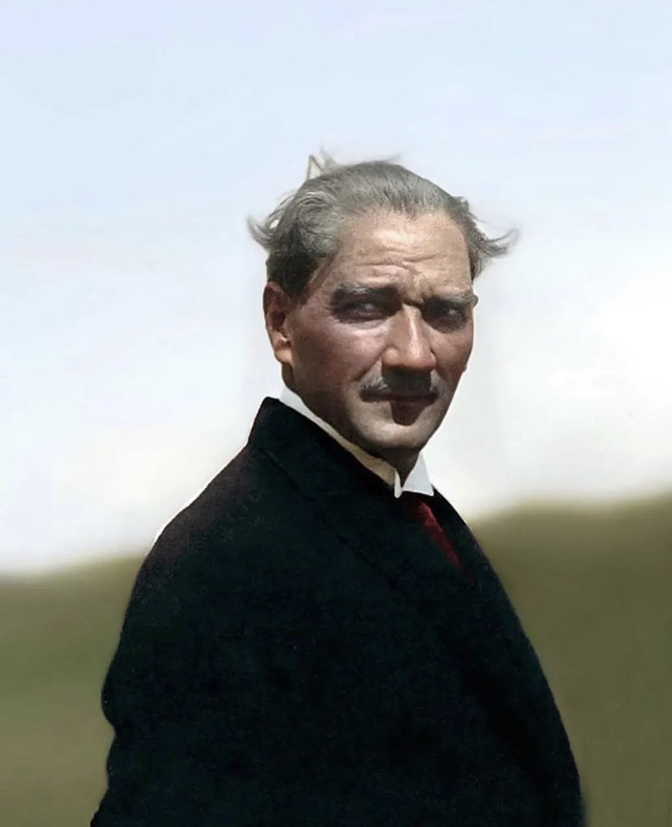 ProfDemirtas's tweet image. 23 Nisan Ulusal Egemenlik ve Çocuk Bayramı kutlu olsun.

Egemenlik Kayıtsız ve Şartsız Milletindir…