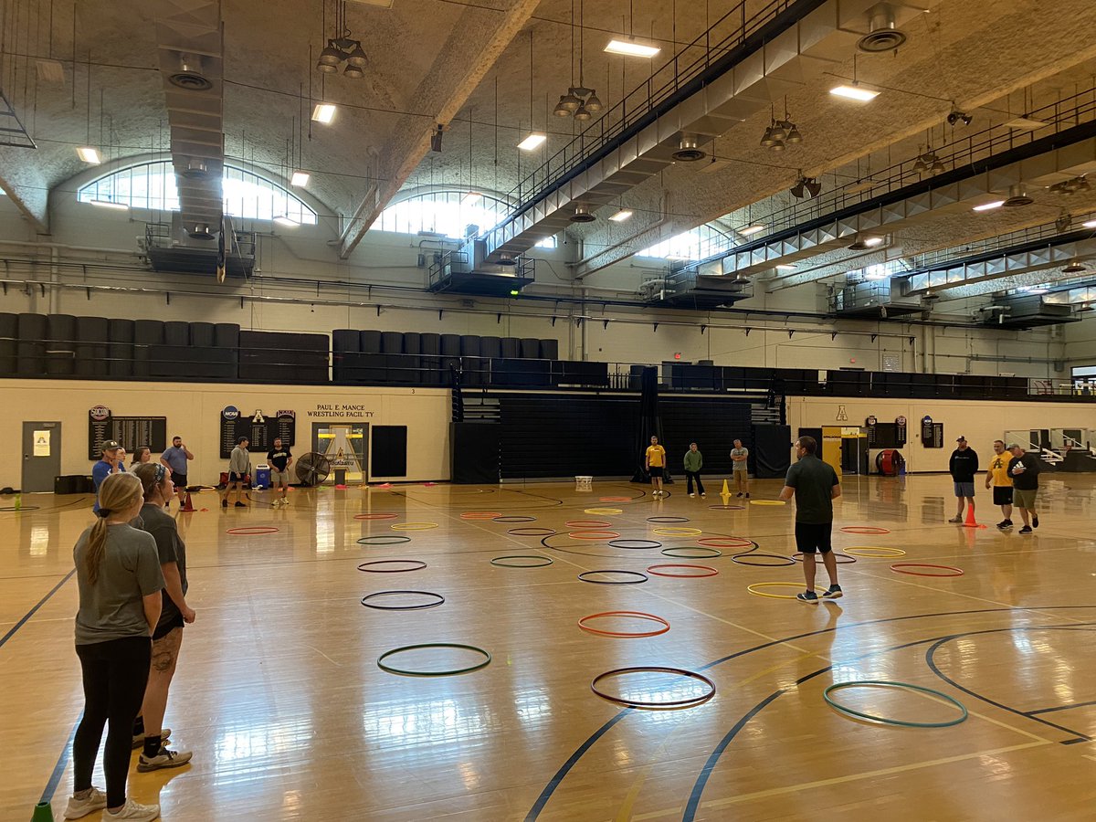 btowner13's tweet photo. Some pics from #NCSHAPE Regional workshop at App State. Great presentations by @DanielBayer05, @ncpe4life, @peinaction, and @AppSt_HPECclub https://t.co/cwA0I7Vjn7