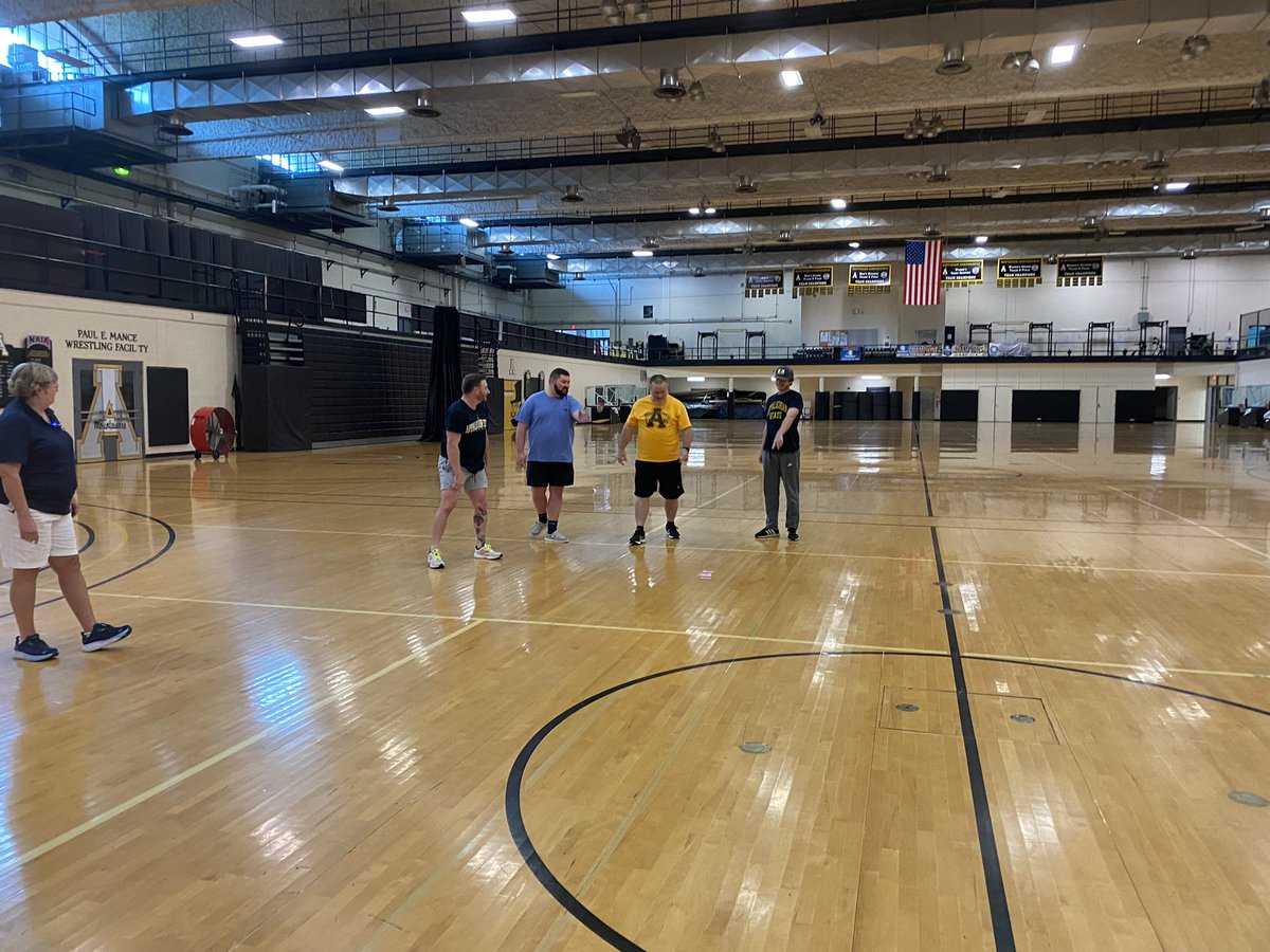 Some pics from #NCSHAPE Regional workshop at App State. Great presentations by <a href="/DanielBayer05/">Daniel Bayer</a>, <a href="/ncpe4life/">Charla T Krahnke</a>, <a href="/peinaction/">Andrew</a>, and <a href="/AppSt_HPECclub/">App State HPEC Club</a>