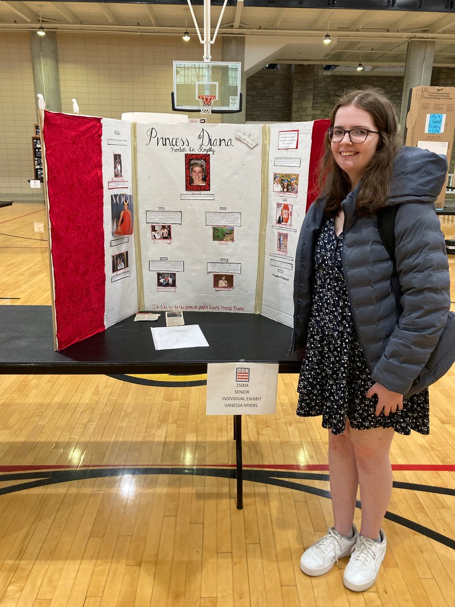 lefeber_josh's tweet photo. Congrats to our @spoofhound1 Ss for participating in @nhdmo in Columbia today! Josie &amp; Keagan and Lydia made the final round of six! #NHDMO #GrannieMidWives #InterstateHwy #SpoofhoundPride https://t.co/QgUu0GYSDN