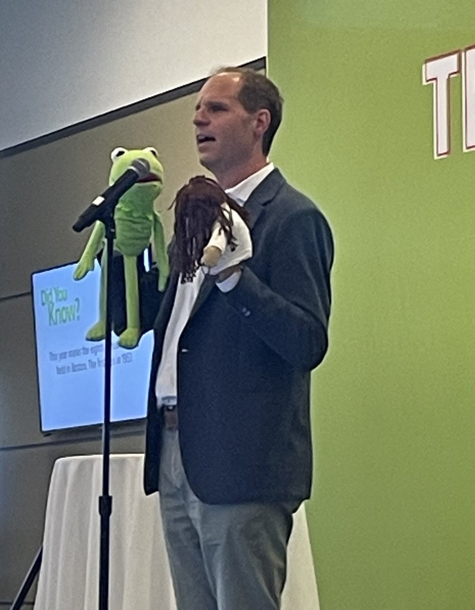 Erica A Schuyler, MD, FAAN, FANA (@ericaschuyler) on Twitter photo AB Baker award winner, famous education, game master, singer/songwriter and extraordinary educator <a href="/zach_london/">Zach London</a>. #MedEd #Neurology #Neurotwiter #AANAM2023 #AANAM <a href="/AANmember/">American Academy of Neurology</a> AB Baker award winner, famous education, game master, singer/songwriter and extraordinary educator <a href="/zach_london/">Zach London</a>. #MedEd #Neurology #Neurotwiter #AANAM2023 #AANAM <a href="/AANmember/">American Academy of Neurology</a>