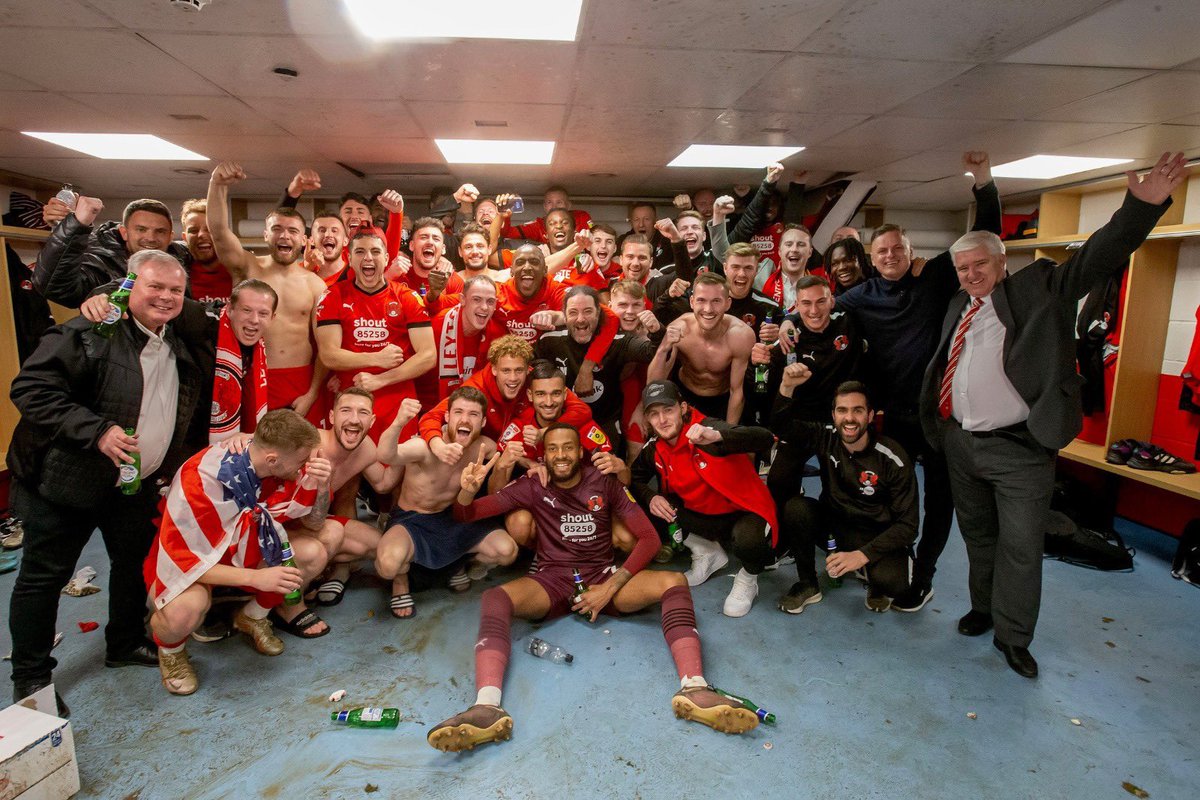 CHAMPIONS!! 🏆<a href="/leytonorientfc/">Leyton Orient FC</a>