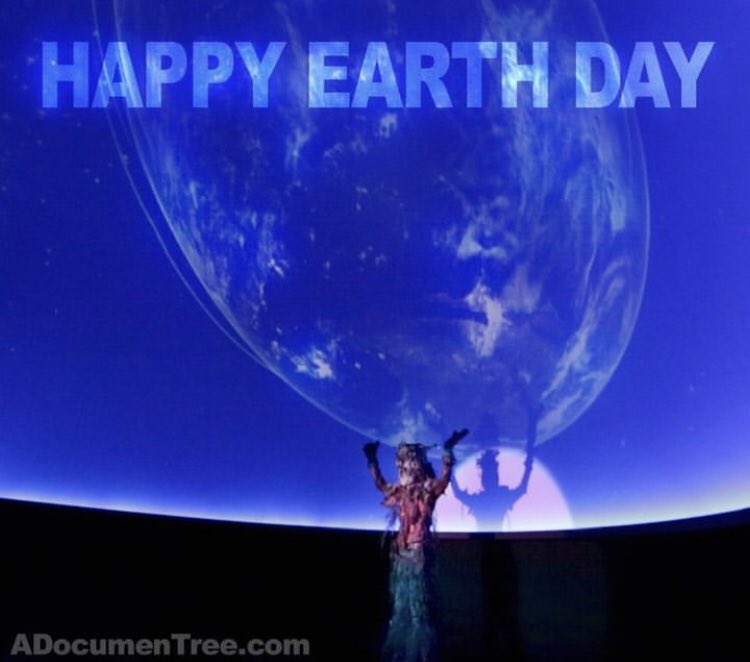 We’ve got the whole world in our hands, let’s do our part to keep it green! Happy Earth Day everyone! 💚🌳🙏🏼🌍✨

#sustainability #earthday #treeman #treemanity #treehugs #reduce #reuse #recycle #earthday2018 #wearegroot #trees #reusereducerecycle #peace #ecosystem #environment