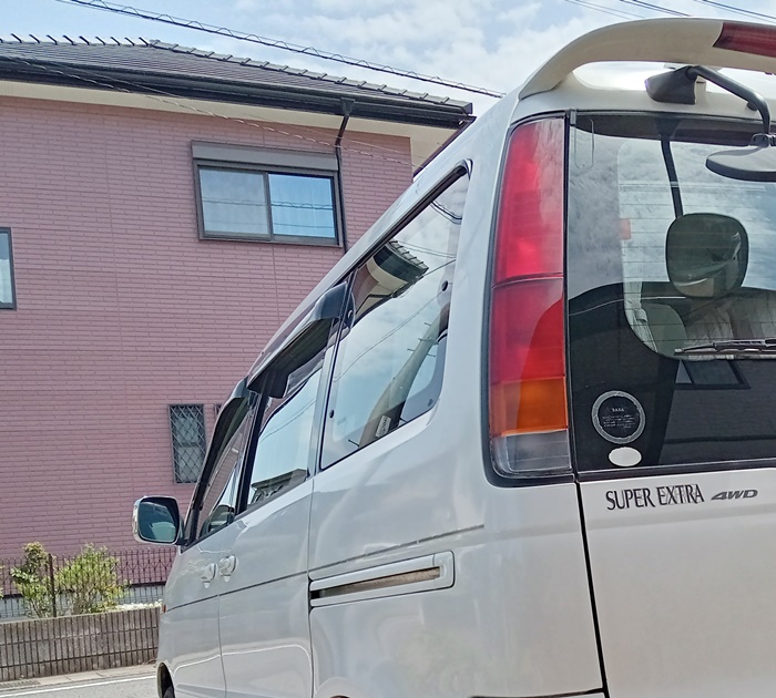 sorag_ty's tweet photo. 花粉ベタベタのタウンエースノアを洗車。
高圧洗浄機様様。

＃タウンエースノア　＃洗車 https://t.co/CbiyhIvU7U