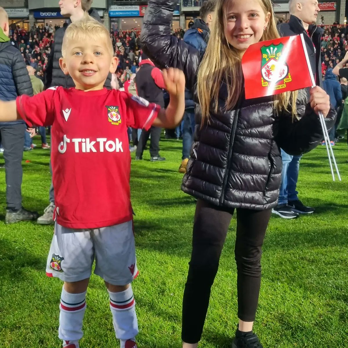 d_hannaby's tweet photo. Well done @Wrexham_AFC https://t.co/IJCTrMkchz
