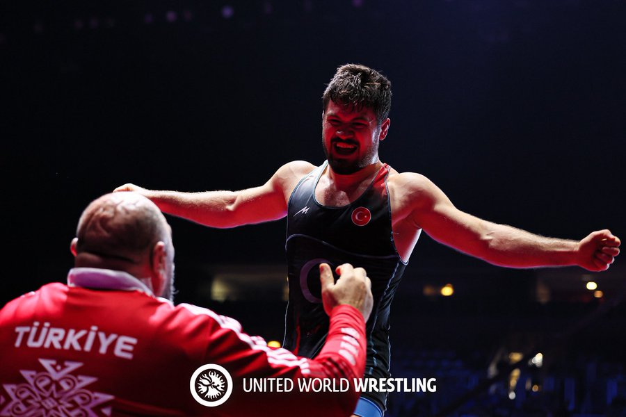 Ali Cengiz takes silver at the European Wrestling Championship in the Greco-Roman style 87kg! 🥈👏 🇹🇷

<a href="/TRguresFed/">Türkiye Güreş Federasyonu</a>