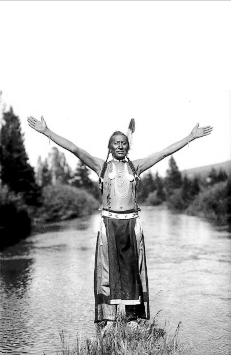 “The best way to make peace with your past is not using it to make war with your present.”

~ C. F Glassman, 🪶✨