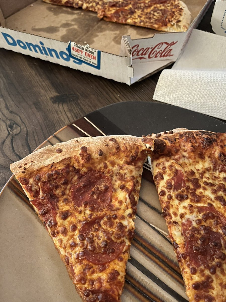 MarkBelyea's tweet photo. @DominosCanada someone didn’t do a quality check, burnt cheese when you pay for extra is disappointing https://t.co/VZ3DOC1YW9