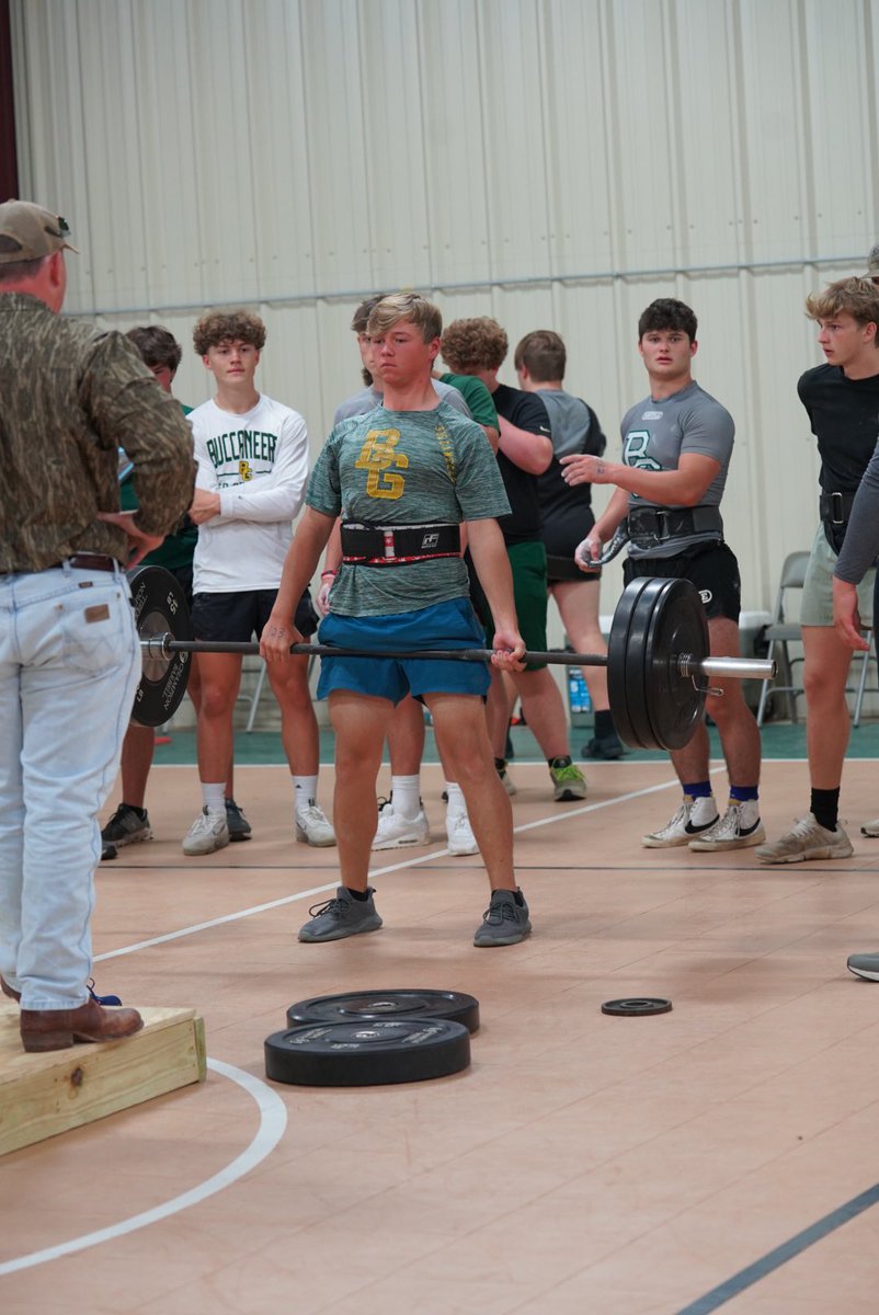 BrodyEstave's tweet photo. Great time at BG’s powerlifting event today. #BGS #puttinginwork https://t.co/tP04dTaxxf