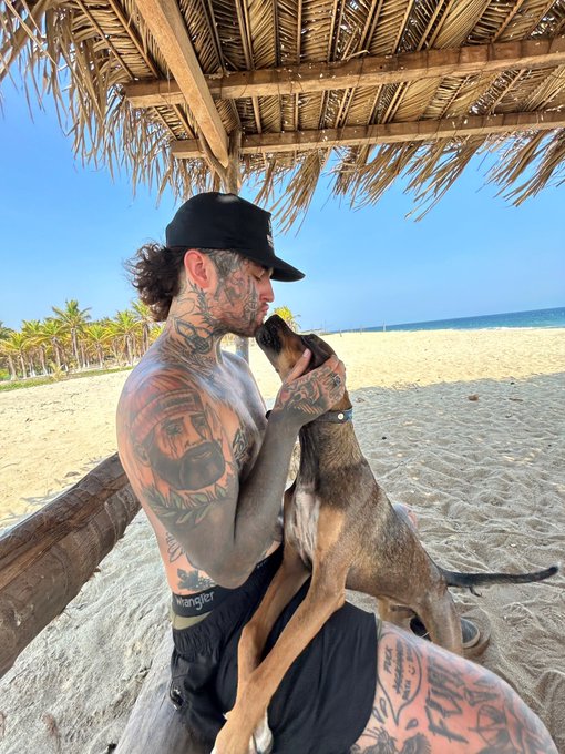 Couple dawgs https://t.co/6W0DXP9D7Z