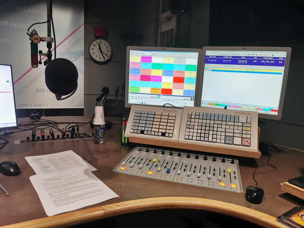 Coming to a radio near you with tunes from midnight! #latedate <a href="/RTERadio1/">RTÉ Radio 1</a>