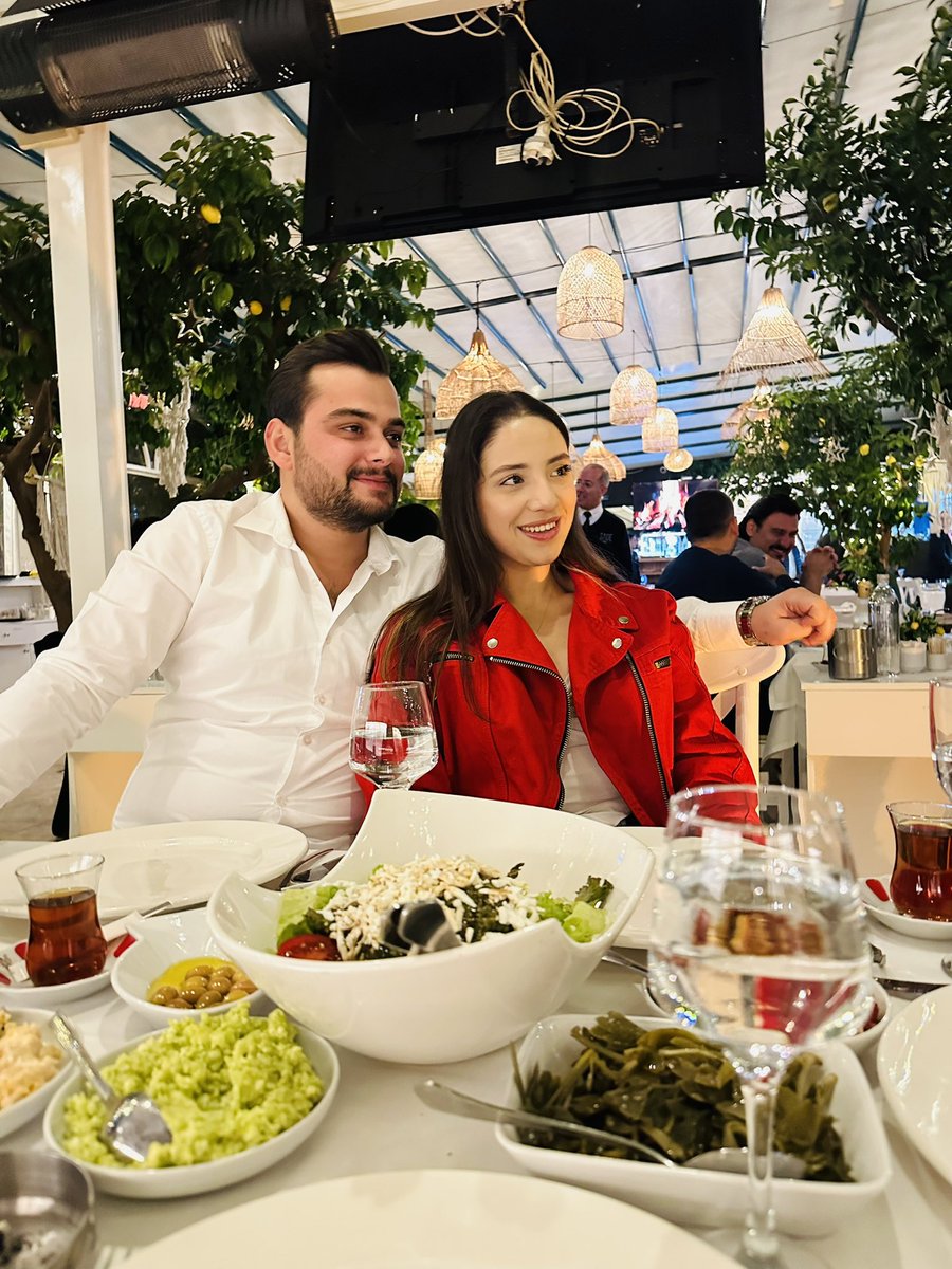 barissboran's tweet photo. İyi bayramlar 🍬 https://t.co/OLXh15k9Ul