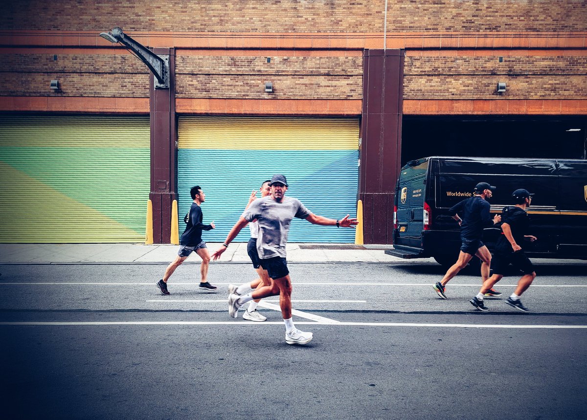 agulosso's tweet photo. Saturday Long run with #OMRC #nikerunning #oakley https://t.co/MiKc3hnXxI