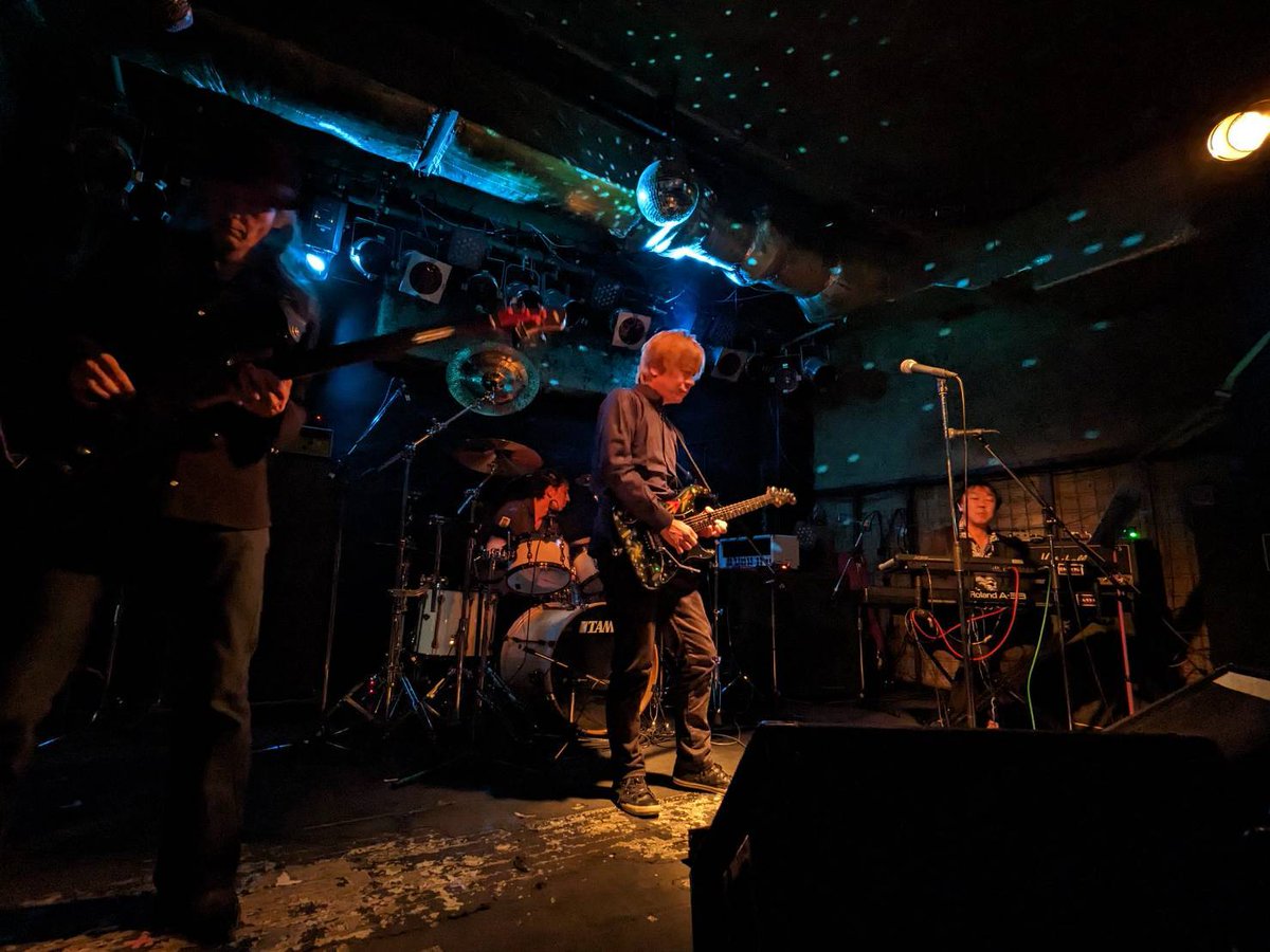 naoyacarpediem's tweet photo. 久しぶりのライブat福井CHOP
長年の音楽仲間とも再開、共演できて、めちゃ楽しかった✨
#O3S
#福井CHOP
#ライブ https://t.co/ziNyuFpSEc