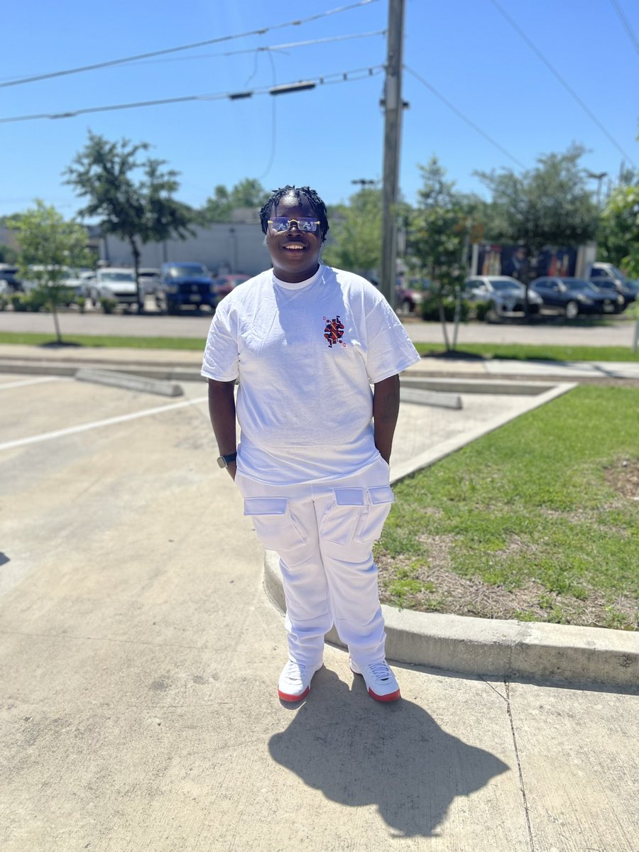 Dev_an_'s tweet photo. Life goes on that’s the SHIT people say🫠 https://t.co/HU3X0pfV60