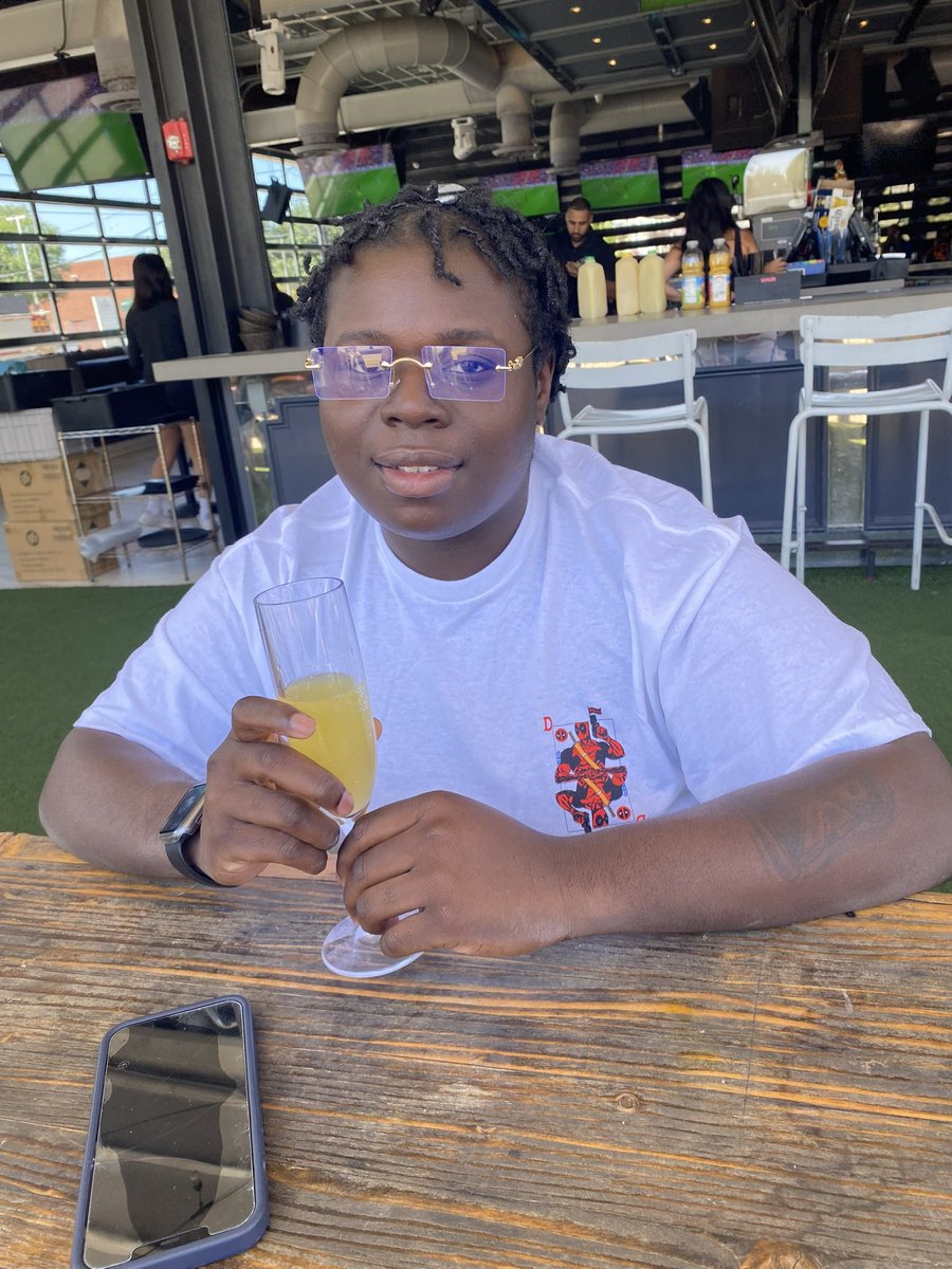 Dev_an_'s tweet photo. Life goes on that’s the SHIT people say🫠 https://t.co/HU3X0pfV60