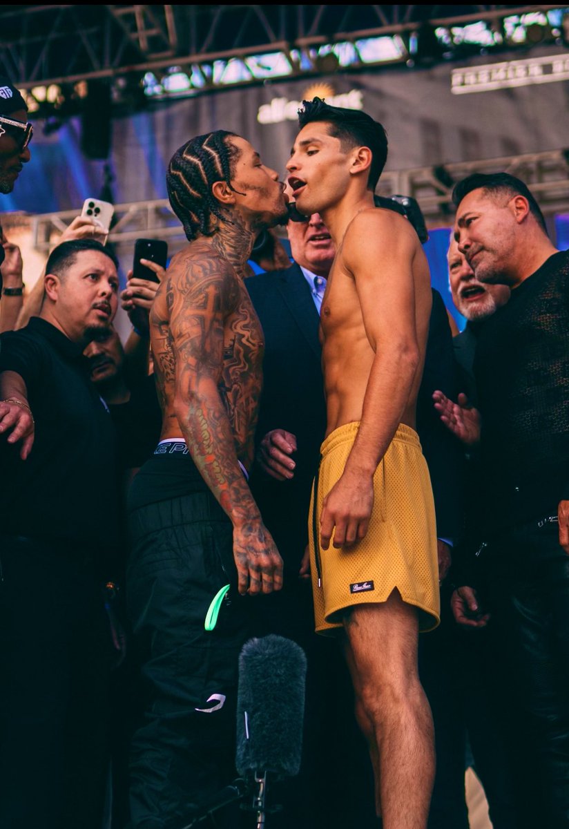 💷 If RYAN GARCIA Beats Gervonta  Davies in the Fight of the year at the T-Mobile arena tonight, I'll give £100 CASH to one of you Lucky People!! 🥇

To Enter: 👇

1️⃣ RT this Tweet
2️⃣ Follow <a href="/racingblogger/">Stephen R Power</a>

🚨 instagram.com/racingblogger

#GarciaDavis #GervontaDavis 🥊🥊