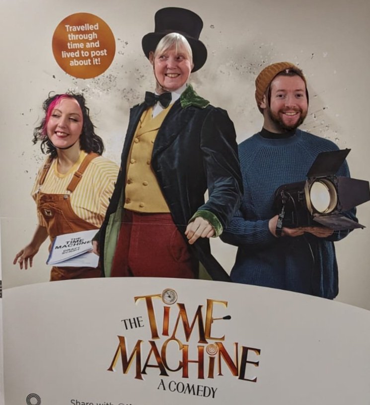 Renees_Reality's tweet photo. Spectacular performance of @timemachineHGW laughed so much my jaw aches! Thanks for the photo, @njmarullo and @DaveHearn2 #TimeMachineTour @CarrawayCorner https://t.co/QpnEpNo3Qr