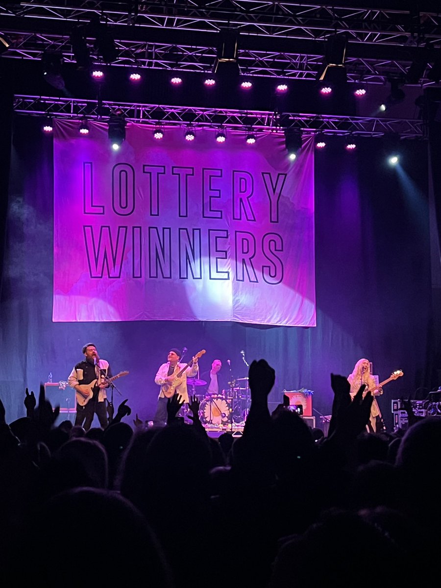 Great date night. HSBC catch up / <a href="/LasRamblasUK/">Las Ramblas</a> &amp; <a href="/LotteryWinners/">Lottery Winners</a>  <a href="/Hammermcfc/">Mark Hamer</a>