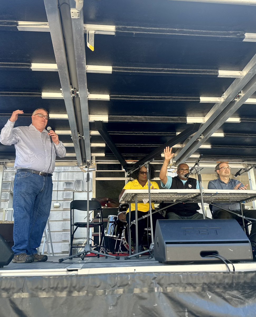 RepTroyCarter's tweet photo. Today #StateRepDelishaBoyd and I attended the #50420 festival to discuss pro-legalization and cannabis decriminalization bills. We need #CannabisReform and I’m working in Congress and with advocates from #LA02 to make it happen. https://t.co/x16OUsxOIn