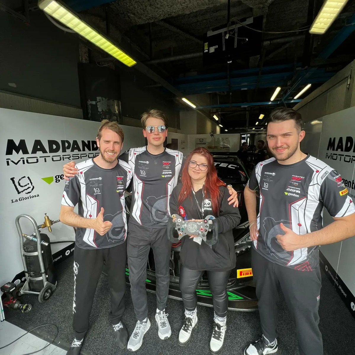 TiedPanda's tweet photo. #madpanda #GTWorldChEu #goodteam #amazingdriver #thxyou #nicetomeetyou #bestteam @Madpanda_Msport @Autodromo_Monza @GTWorldChEu https://t.co/jtZSyPxSlm