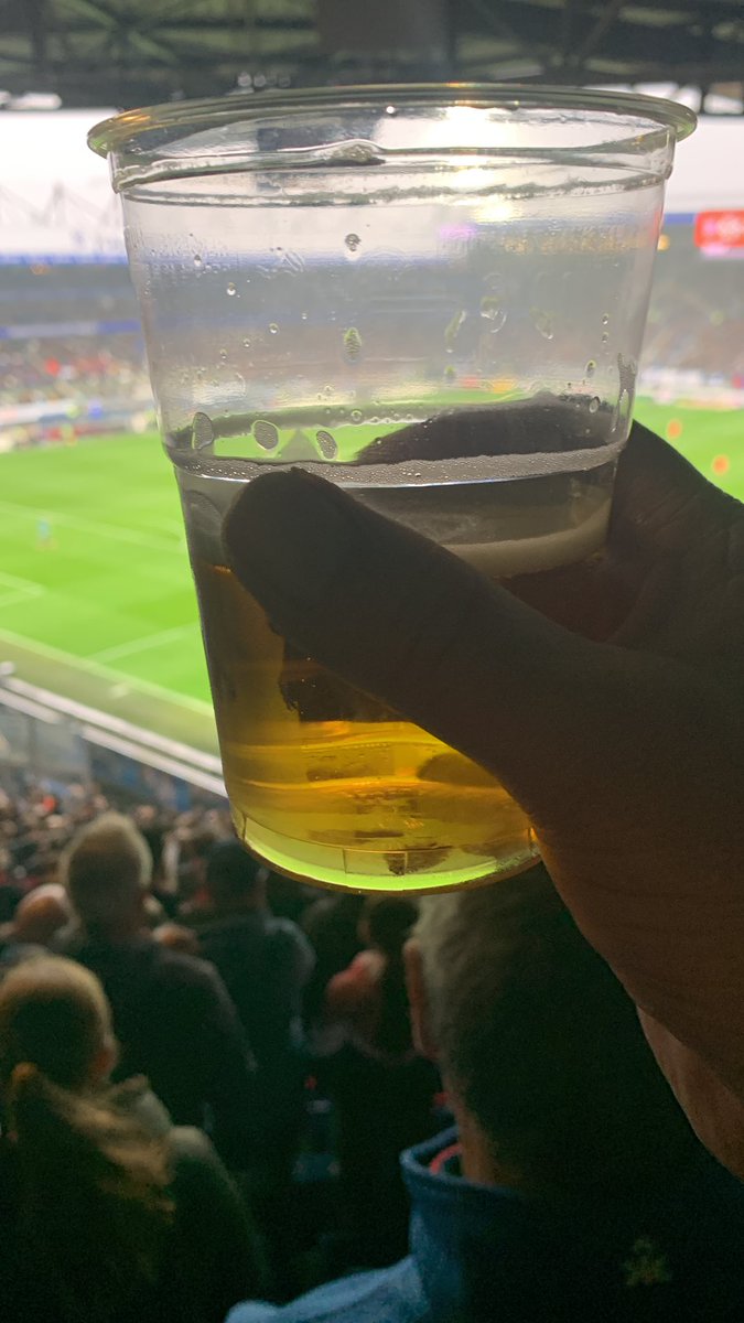rolfk1978's tweet photo. Nou ja dat was me weer een awayday. Tis wel een cluppie hoor dat FC Emmen. Niks meer dan liefde .#fcemmen #wedoenutoponzemanier #heeemm https://t.co/l9LzmNpUaX
