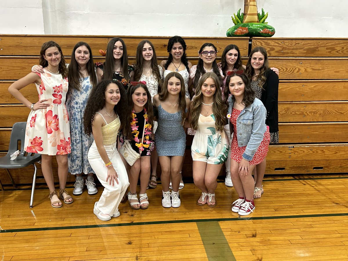 St. Clare School tweet media