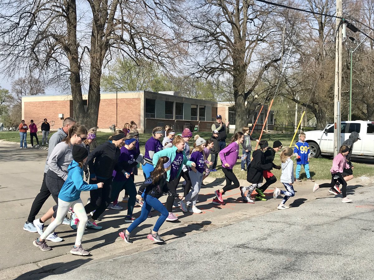 CONGRATULATIONS to these future panther runners for finishing their Girls on the Run 5k!

Keep running confident!