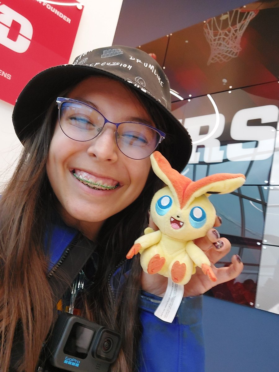 kneatoo's tweet image. #WGI2023 #WGIPercussion 

victini wants to meet the firedog!! seat 113