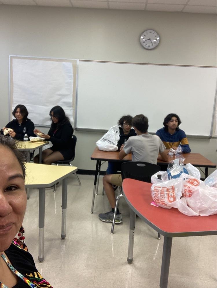 Maestra Cisneros M.Ed (@maestracisneros) on Twitter photo Learning on a Saturday, a echarles ganas!!!! <a href="/AcademiaBonham/">Academia_Bonham</a> <a href="/SAISDBilingual/">Dual Language , ESL & Migrant, SAISD</a> Thank you <a href="/SaisdAdvanced/">SAISD Advanced Academics</a> Learning on a Saturday, a echarles ganas!!!! <a href="/AcademiaBonham/">Academia_Bonham</a> <a href="/SAISDBilingual/">Dual Language , ESL & Migrant, SAISD</a> Thank you <a href="/SaisdAdvanced/">SAISD Advanced Academics</a>
