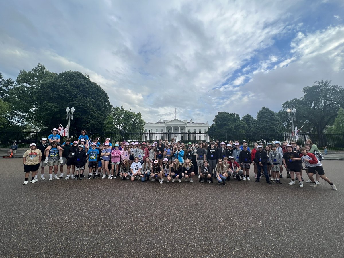 HMSMichels's tweet photo. 𝒲𝒽𝒾𝓉ℯ ℋℴ𝓊𝓈ℯ🇺🇸 #harterdc23 https://t.co/SGNN03DxGN