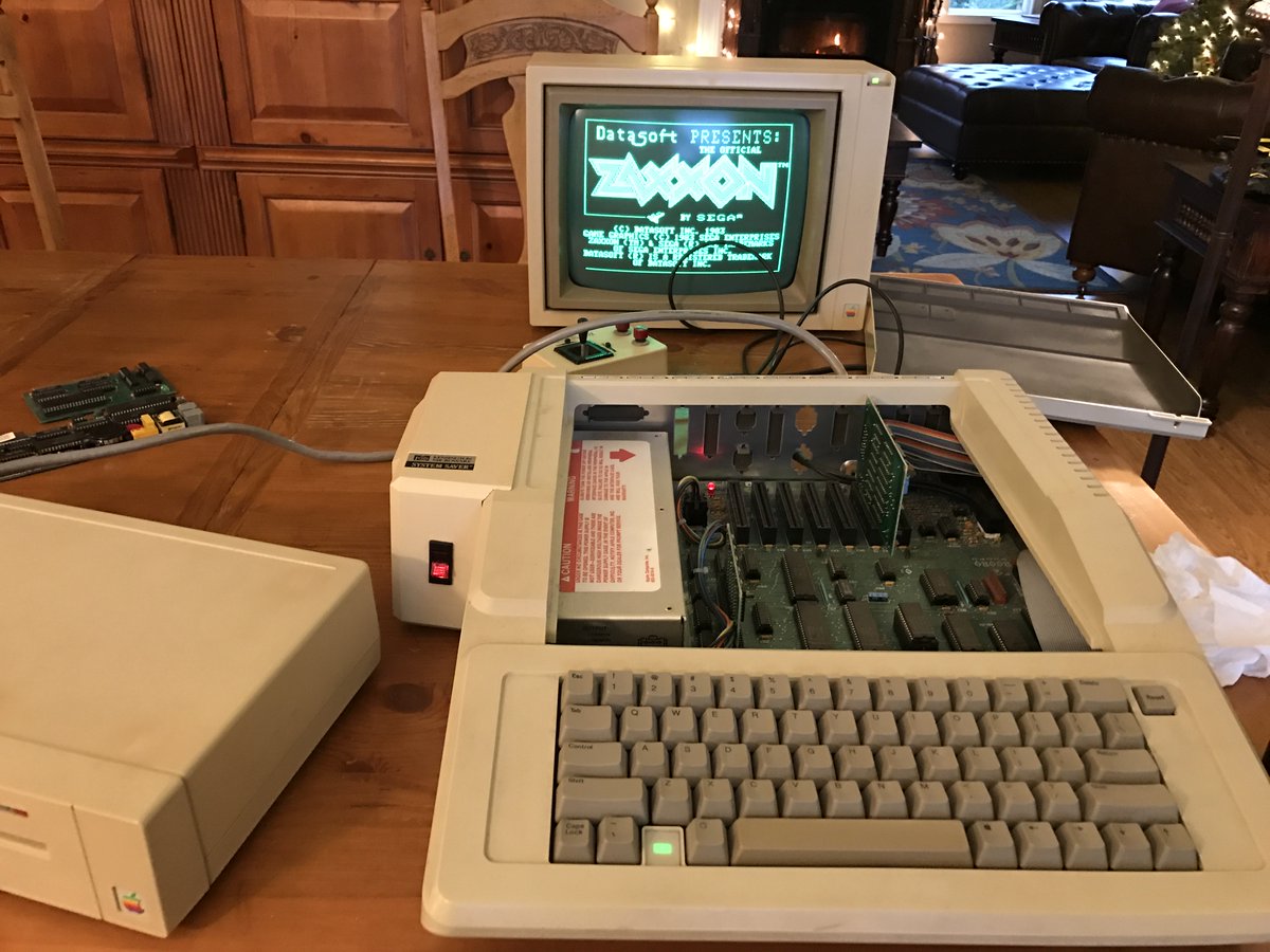 GarthBeagle's tweet photo. 2017 first boot test of my just acquired Apple IIe
#appleii #appleiie #appril2
#appleiiforever https://t.co/bsFtN3ImhH