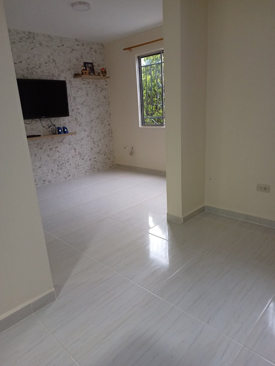 sebastianzorril's tweet photo. Puede ser algo material ! Pero a mis 27 años ya pude entregarles a mis papás una casa digna para sus años de vejez ! Es una curita para el alma este logro ! ❤️‍🩹 https://t.co/WIWHZ2jd8J