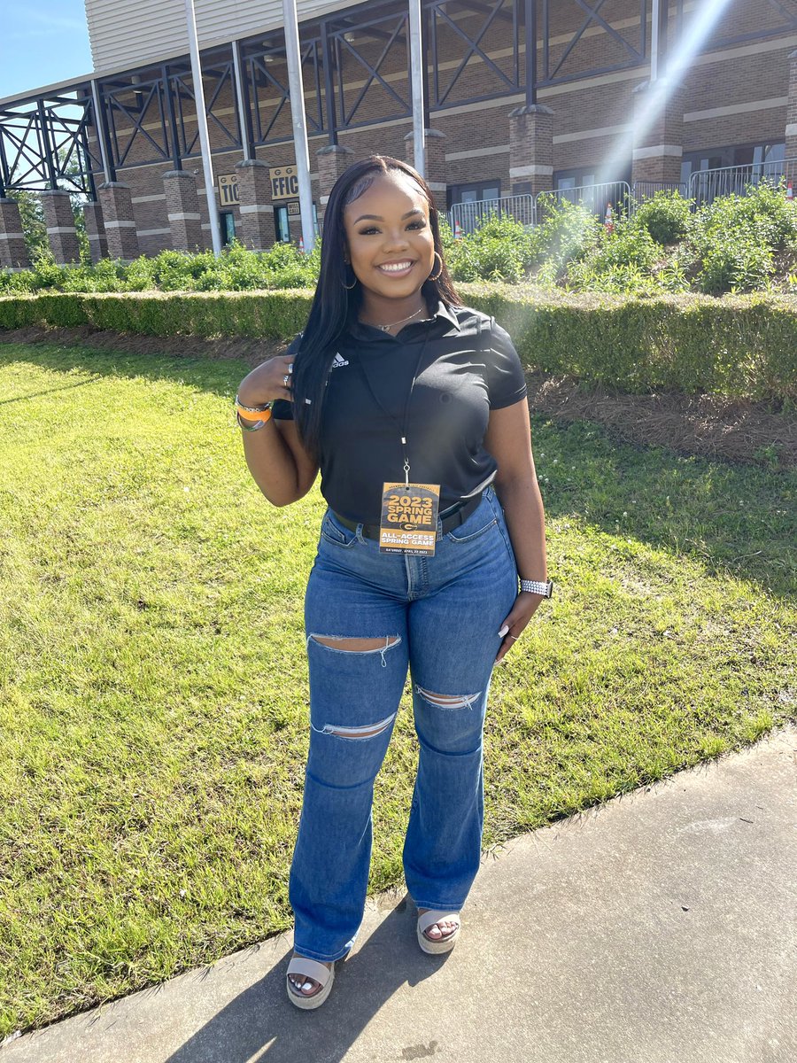 spring game🏈✨🖤 #gramfam