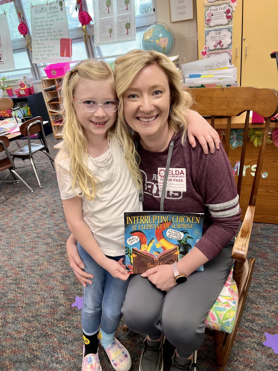 MrsMartinSmiles's tweet photo. #MysteryReader 💕💕💕 https://t.co/pFOl3zwXZC
