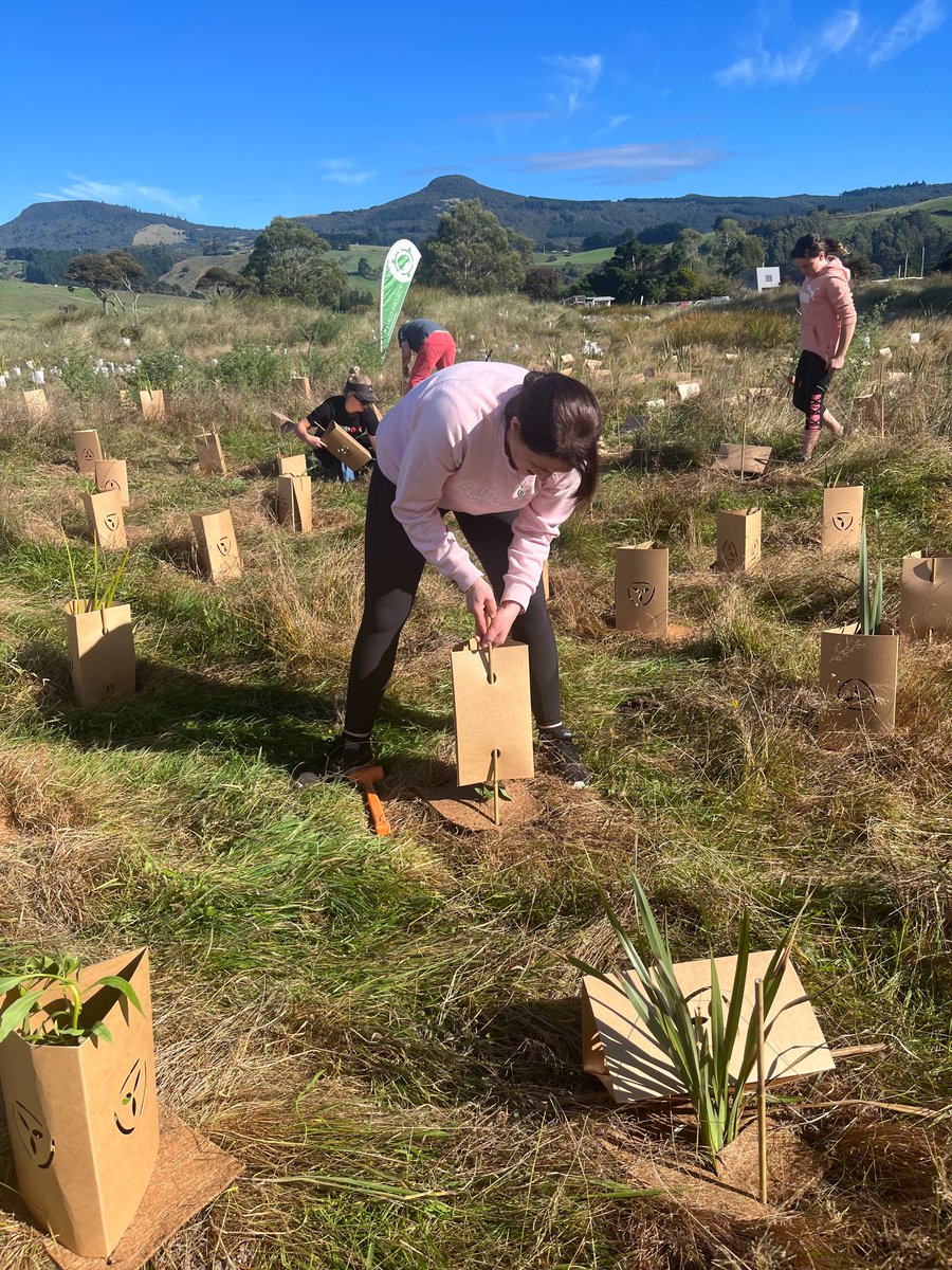 runawayplay's tweet photo. This #earthday2023, we encourage you to think about ways you could give back to the environment - see if you or your company can join a local planting event, we highly recommend it! 🌏 https://t.co/SaO8z4NTrC