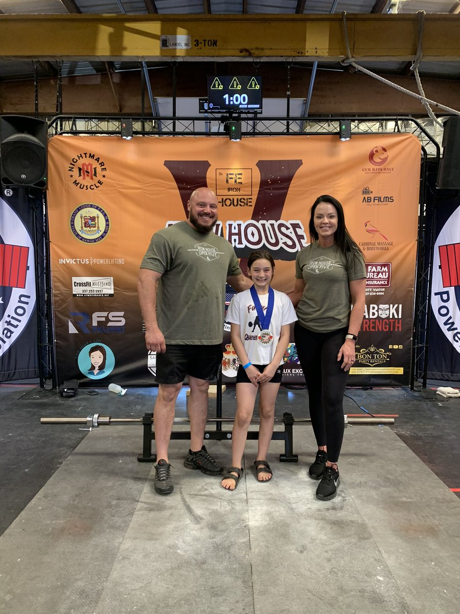 CoachJoe_Ryan's tweet photo. What a day for Analise! She took a 5 month layoff from lifting & meets until January.
She was able to kiss butt today and have a 9/9 performance.
Squat 115.7lb (16.5lb PR)
Bench 60.6lb (15.6lb PR)
Deadlift 132.3 (12.3lb PR)
Total 308.6lb (53.6lb PR)
#AnaBeast #YouthLifting https://t.co/WzNqzXhdY8