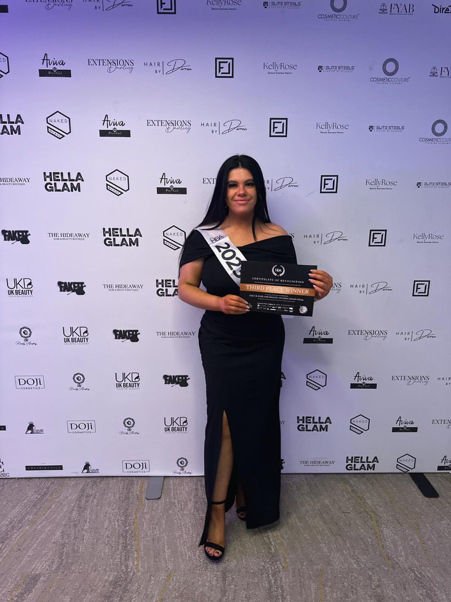 grifkid's tweet photo. Immensely proud of my sister. Has been voted the 3rd best hairdresser in Wales. ❤️ https://t.co/GzU0zQ0kap