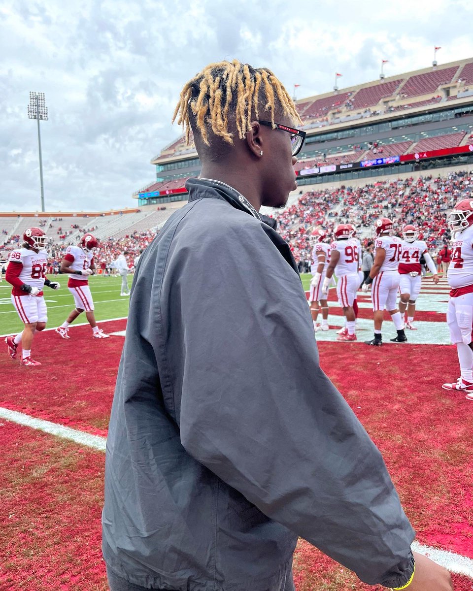 LaTishaStaten9's tweet photo. #OUSpringGame @RJStaten8 @robostat https://t.co/vf3f8JHqEm