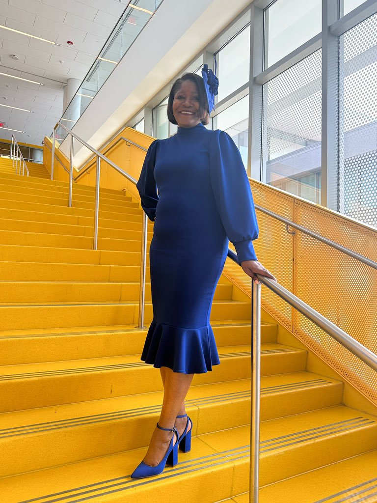 jackiejohnson's tweet photo. Honored to be a prominent lady at the "Stepping into every room like you own it " tea . I'm always honored to give back by sharing knowledge with beautiful young women at NCA&T .#BelleAggie # #AggiePride #AggieAlum #ThisIsAggiePride #FutureLeaders #AggieLadies #OwnIt ππ https://t.co/E6q6POLMTg