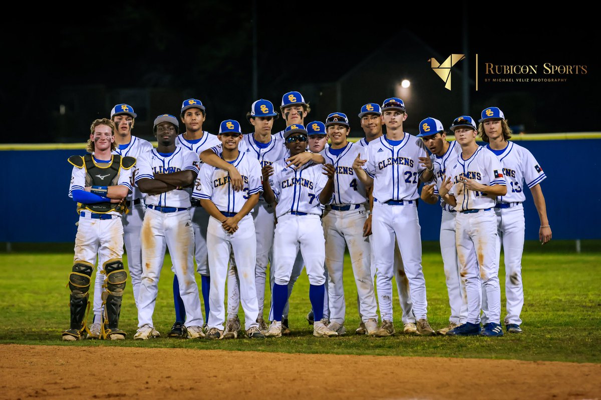 RubiconSportsMV's tweet photo. A few pics of @ClemensBaseball from last night's win.  Great job Buffs! 🦬⚾️
#BaseBall https://t.co/e7Kg1xfgjX