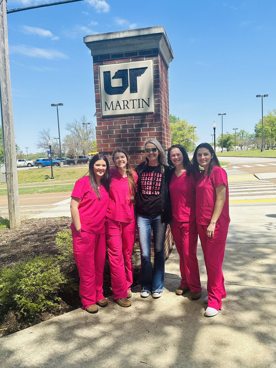 Rockvale_FFA's tweet photo. Vet Science competition today at UT Martin. So proud of these sweet girls! And they looked awesome in their pink! 💕 https://t.co/1a0jEGt1j6