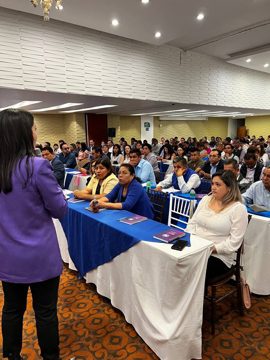 mujerespan_mx's tweet photo. La Gira Nacional de Capacitaciones PPM continúa en #Hidalgo. Seguimos trabajando en equipo y en unidad; tenemos claro que la constante capacitación seguirá impulsando el desarrollo y liderazgo político de las mujeres, pero también… 1/2 https://t.co/hgsoT28uCT