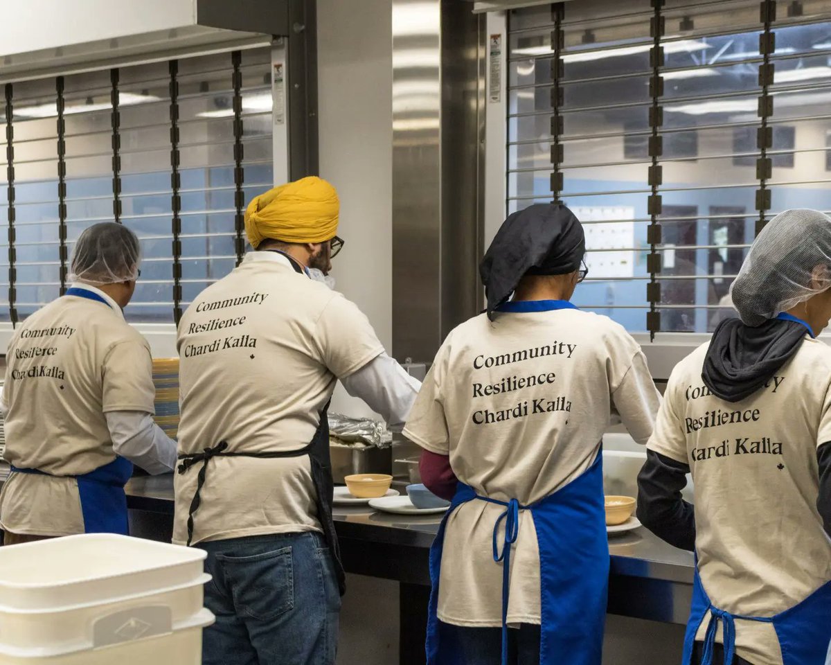 Before #NationalVolunteerWeek ends, we’d like to express our gratitude for all of the volunteers, or ‘sevadars’, who've helped make #SikhHeritageMonth possible through the years, as well as those who serve our communities in general!