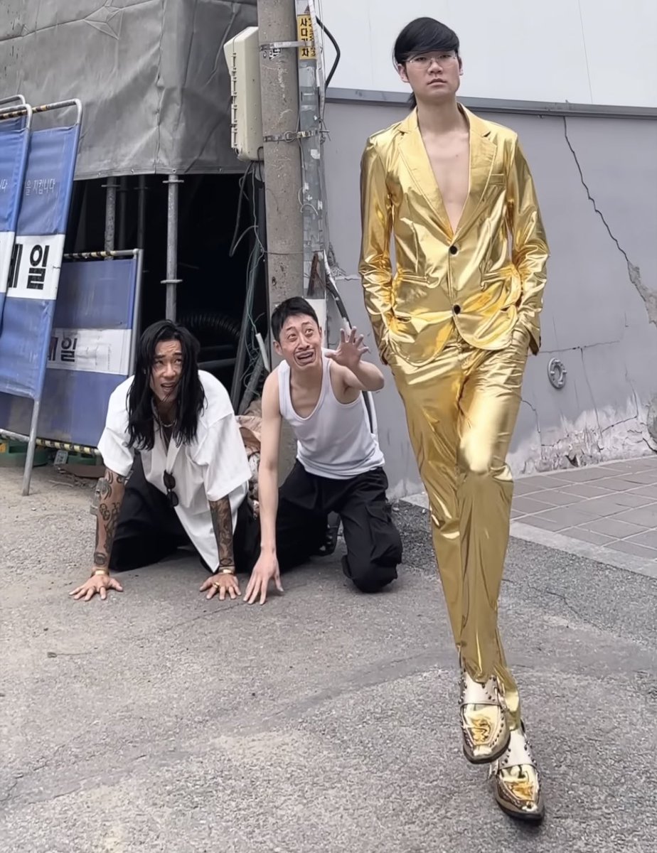 ei0xpa's tweet photo. 나를썰어버린트친을봣을때 https://t.co/VVkHV2jLLA