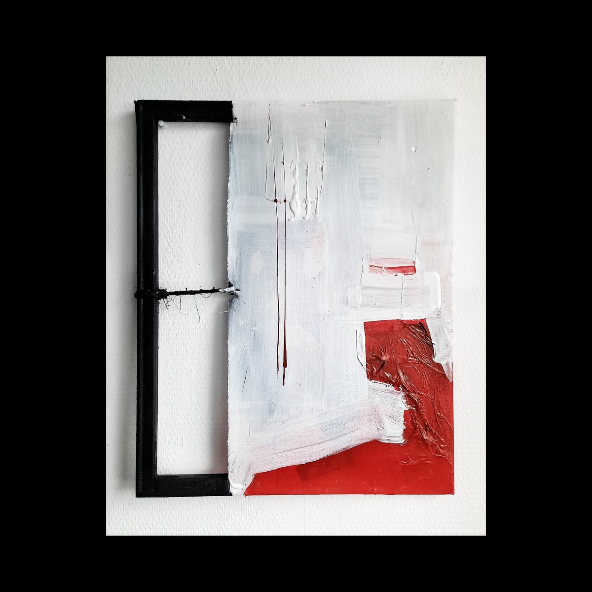 messedupmachine's tweet image. Still here, mixed media on canvas, 40x50cm.