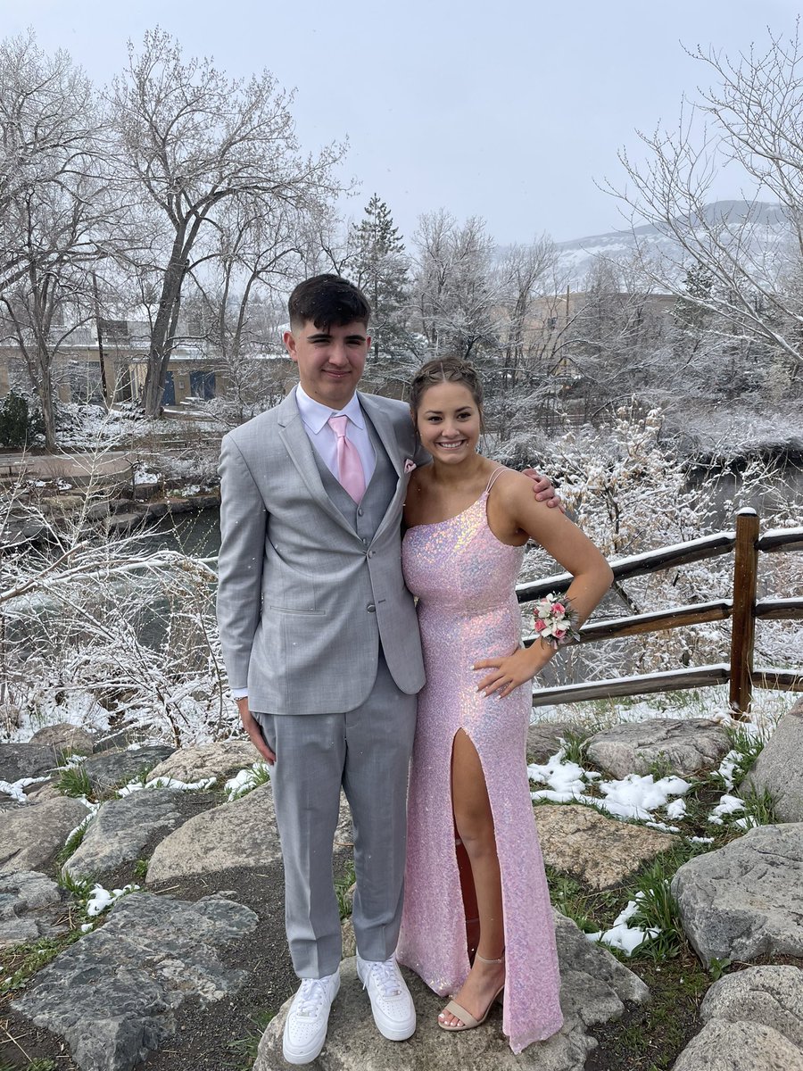 mulvaney_10's tweet photo. Enjoy your Senior Prom 2023.  I love you! https://t.co/IWGhyV9y0O