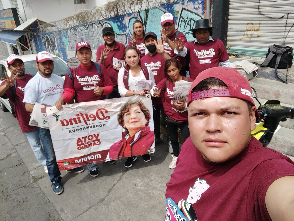 bajistabestial's tweet photo. El día de hoy brigada de nuevo apoyando a la maestra Delfina 🤟🏻❤️ https://t.co/J14wgtpBSO
