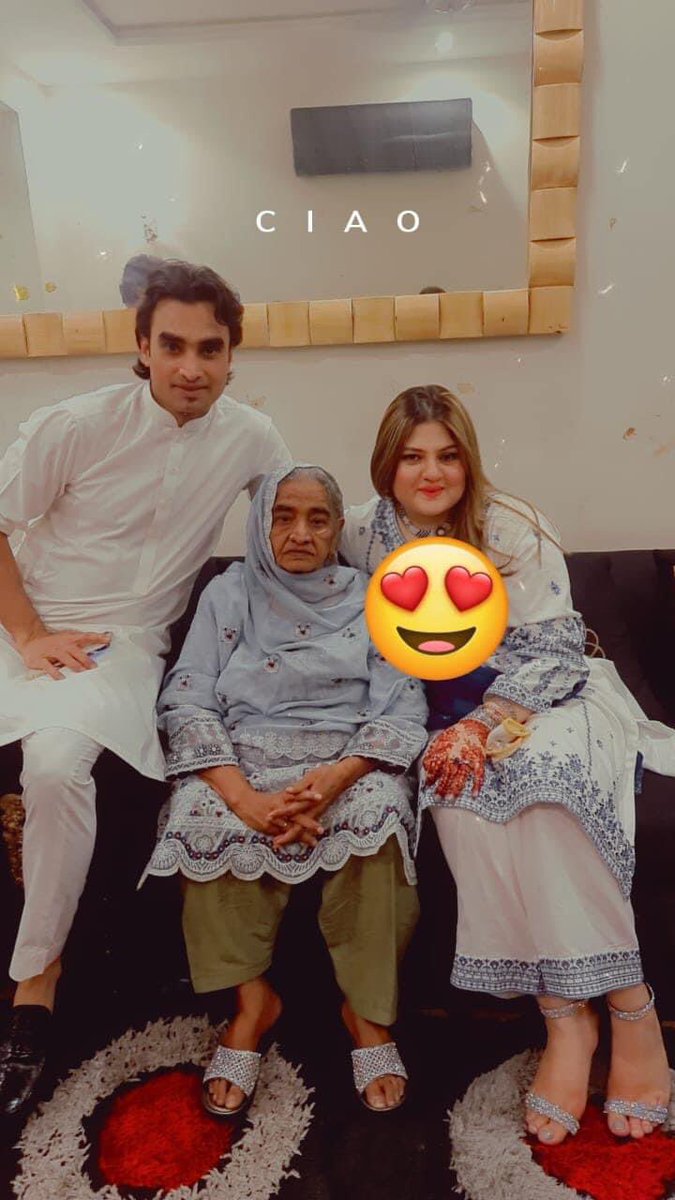 realimrannazir4's tweet photo. 🌸 Eid Mubarak 🌙 https://t.co/xAYOYUXHiL